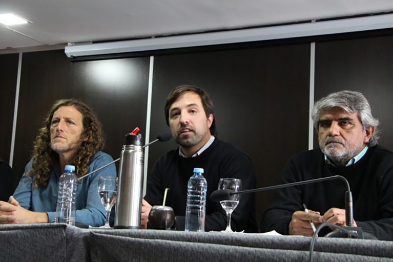 Kicillof presentó un proyecto de ley para jerarquizar la enfermería: ganarían un 30% más en promedio