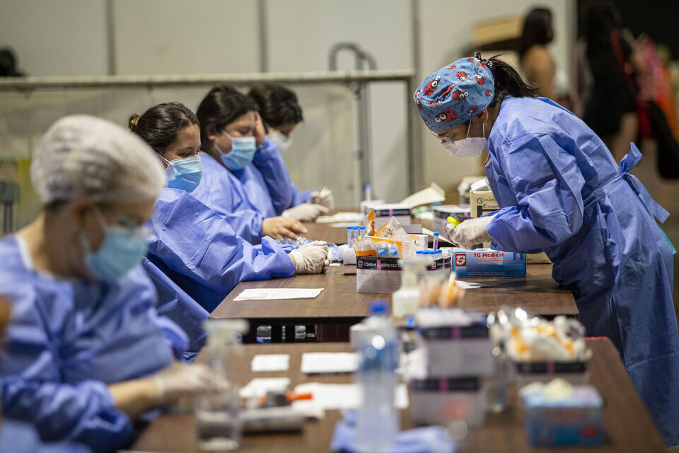 Coronavirus en Argentina: el brote no cesa y se duplicaron los casos en una semana